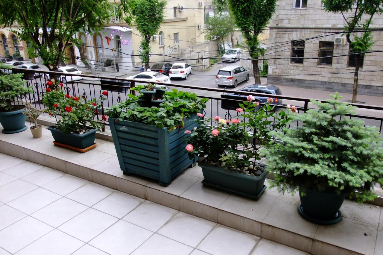 Yerevan Center Apartment 5A ภายนอก รูปภาพ